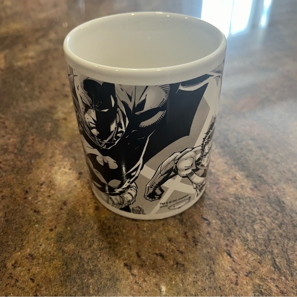 DC COMICS Batman & Robin Mug - Picture 3 of 7